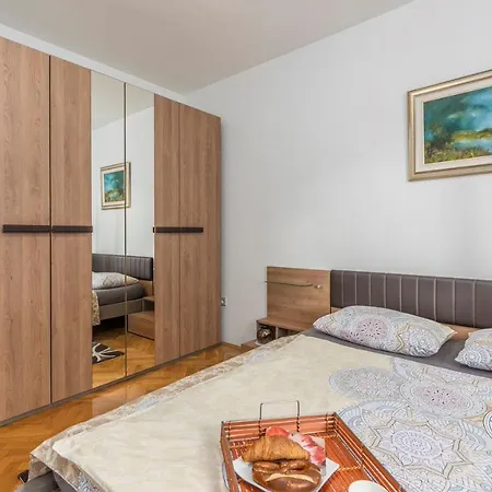 Vallis Aurea For Max 10 Persons With Pool Porec *