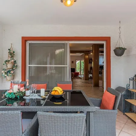 Villa Vallis Aurea For Max 10 Persons With Pool Porec