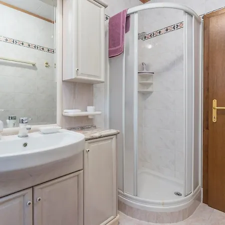 Vallis Aurea For Max 10 Persons With Pool Porec * Kukci